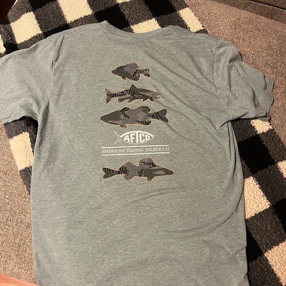 AFTCO Gray Fish Graphic T-Shirt